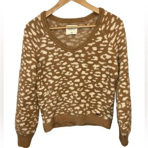 Abercrombie & Fitch Soft CollectionV Neck Cheetah Sweater Xtra Small